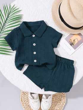 SHEIN Vintaside Kids مجموعة ملابس الشارع الأزياء من قميص منسوج وشورت للأولاد