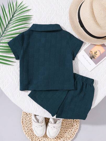 SHEIN Vintaside Kids مجموعة ملابس الشارع الأزياء من قميص منسوج وشورت للأولاد