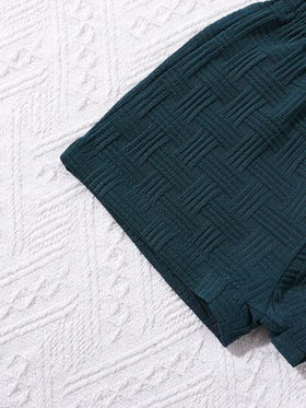 SHEIN Vintaside Kids مجموعة ملابس الشارع الأزياء من قميص منسوج وشورت للأولاد