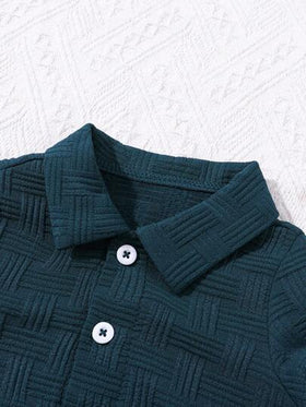SHEIN Vintaside Kids مجموعة ملابس الشارع الأزياء من قميص منسوج وشورت للأولاد