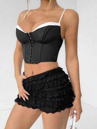 PETITE شورت أبيض متدرج بكشكشة متعددة الطبقات ذو خصر منخفض للحفلات والسهرات للأنثى من طراز Y2K