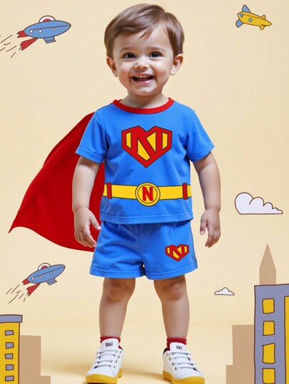 SHEIN Persoplay Kids 3 قطع ملابس للأطفال الصبية، بدلة رسوم متحركة كاجوال وجذابة باللون الأزرق: تي شيرت أكمام قصيرة ، شورت الخصر المطاطي ،رداء أحمر، مناسبة للربيع والصيف
