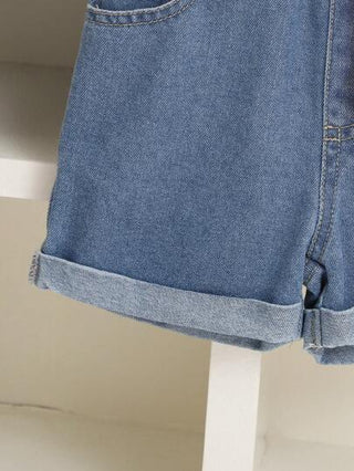 SHEIN ملابس علوية صيفية كاجوال مطبوعة بسيارات للبنات الصغيرات مع فيونكة ملونة وشورت جينز مغسول, طراز كوري