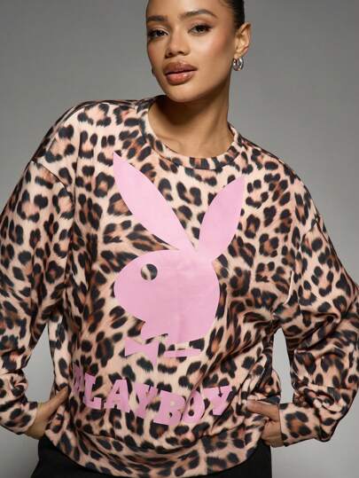 MISSGUIDED Missguided x Playboy بلوفر قصير معالج بطبعة النمر، شعار أرنب وردي رجعي بقصة واسعة، بيان الشارع الأزياء، تعاون موضة خريف وشتاء للاستخدام اليومي