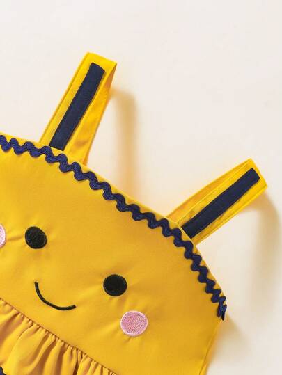 فساتين بيبي Playful Pals فستان صغير جذاب بطباعة نحلة باللونين الأصفر والأزرق البحري بلا أكمام للرضع