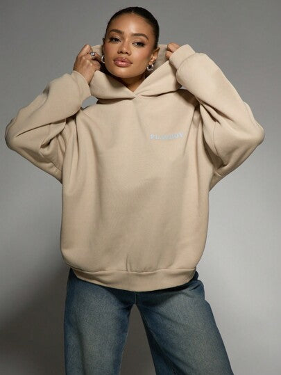 Missguided x Playboy MISSGUIDED قميص ثقيل هوودي استرخائي فضي معدني بتصميم فنون المعجبين، إصدار مجموعة للسترة الرياضية الشتوية الكاجوال والفضفاضة والمريحة