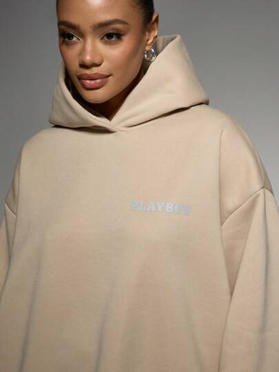 Missguided x Playboy MISSGUIDED قميص ثقيل هوودي استرخائي فضي معدني بتصميم فنون المعجبين، إصدار مجموعة للسترة الرياضية الشتوية الكاجوال والفضفاضة والمريحة