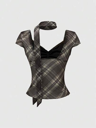 ROMWE J-Fashion تي شيرت قصيرة للنساء ذات تصميم شكل الخطوط اللاتحام بشكل عصري، مناسبة للارتداء اليومي