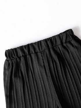 طقم قميص أكمام قصيرة وشورت أحادي اللون عصري للأولاد الصغار