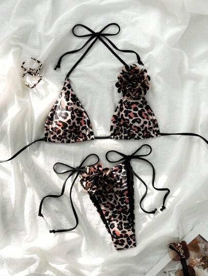 SHEIN لباس سباحة للنساء من قطعتين ذي حمالات رفيعة مع نقش أنيق على شكل حيوانات، وتزيين بتصميم أزهار ثلاثية الأبعاد، مناسب للاستخدام اليومي والعطلات على الشاطئ