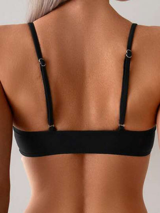 Swim Basics بيكيني صيفي للنساء بطقم سادة باللون الأسود به فتحات، للشاطئ والإجازات الصيفية