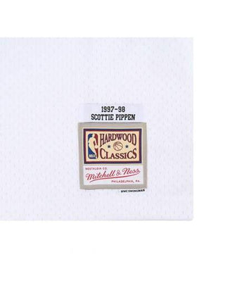 Mitchell & Ness قميص تمويل سكوتي بيبن لفريق شيكاغو بولز لموسم 1997-1998، قميص بطوس كرة السلة ، SMJYAC18054-CBUWHIT97SPI