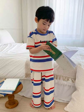 Dazy Kids مجموعة بيجامة للصبي الصغير تتكون من 2 قطعة ملابس علوية بياقة طاقم قصير الأكمام ذو خطوط وسروال رمضان