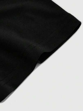 SHEIN طقم بيجامة طباعة ألعاب للرجال