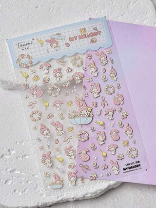 Sanrio ملصقات فن الأظافر المنقوشة المرنة والرقيقة بشخصيات كرتون سانريو، مناسبة لملصقات العناية بالأظافر الرقيقة ذات الشكل الغير متماثل متعدد الألوان اللماع والخامل، للاستعمال الفوري دون رائحة، مناسبة كهدايا أعياد الميلاد والعطلات والسفر، ملصقات فن الأظافر