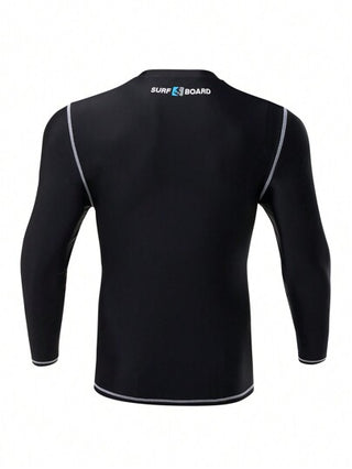 Manfinity Swimmode تي شيرت الرجال المطبوع بحروف مكتوبة مع لون كتل متباين بالتصميم المناسب للتزلج على الأمواج