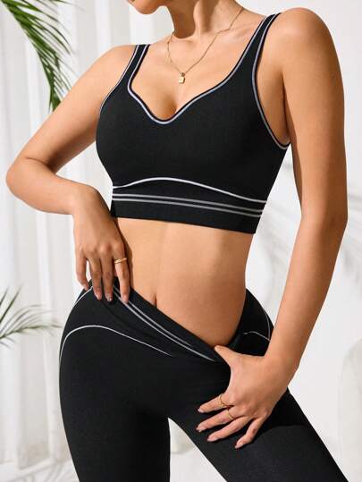 SHEIN Sport Studio 2 حبة/طقم: حمالة صدر رياضية عادية + باربع أرباع جزمات لصقة الرطوبة قماش باللون الأسود مع مخططات ألوان أساسية ، حمالة صدر رياضية + بنطلون اليوجا للياقة البدنية/اليوجا