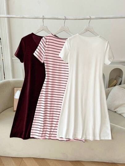 Shein Underwear&Sleepwear Basics 3 طقم ثوب مقلم أبيض وأحمر