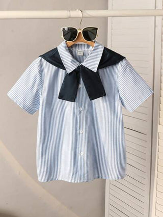 SHEIN Genkimix Kids قميص أزرق مخطط مع قميص كولاري أزرق كحلي بطبعة حرفية لفتى المراهق
