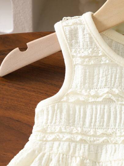 SHEIN Vintaside Kids طقم فستان بخطوط كروشيه للأطفال الرضع، موضة صيفية