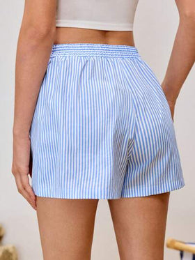 SHEIN X The Smurfs صدرية نسائية كاجوال ذات خطوط زرقاء، مناسبة للاستخدام اليومي، بطباعة كرتونية لصورة سمورفيت ، مناسبة للربيع والصيف