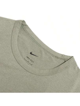 Nike قميص رياضي سريع الجفاف مضاد للرطوبة للرجال بنمط AS M NK DF UV HYVERSE SS مع حماية من أشعة الشمس وأكمام قصيرة، للتمارين والتدريبات والجري DV9840-320