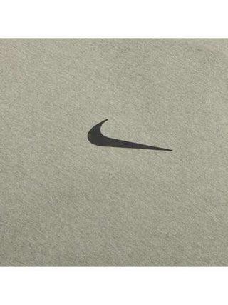 Nike قميص رياضي سريع الجفاف مضاد للرطوبة للرجال بنمط AS M NK DF UV HYVERSE SS مع حماية من أشعة الشمس وأكمام قصيرة، للتمارين والتدريبات والجري DV9840-320