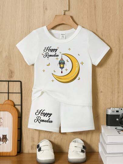 طقم تي شيرت وشورت قصير الأكمام بطباعة تصميم رمضان للأطفال البنين، مناسب للصيف