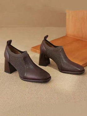 بوت نسائي ربيع/خريف 2025 من جلد ناعم بكعب سميك، بتصميم قطعة واحدة مرنة مع لمسات من الحياكة، يوصى بطلب مقاس أكبر بمقدار مقاس واحد، بوت كاحل نسائية ذات كعب عالي، بوت نسائية بكعب مربع بني، بوت قصيرة نسائية، بوت عصرية متعددة الاستخدامات تناسب التنانير الطويلة