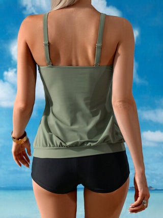 طقم تانكيني حريمي Swim Lushoire طقم تانكيني (سترة وسروال) للنساء، مزين بشرائط مطاطية هندسية للاستخدام في الصيف والشاطئ والإجازات