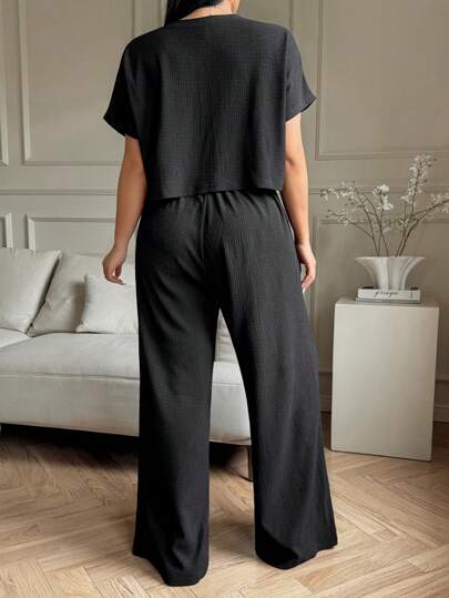 EZwear طقم قطعتين لحجم كبير، ملابس علوية بياقة طاقم وأكمام قصيرة وبناطيل طويلة، مريح وهادئ للاستخدام اليومي أو في العطلات الصيفية، بتصميم مناسب للربيع والصيف للنساء
