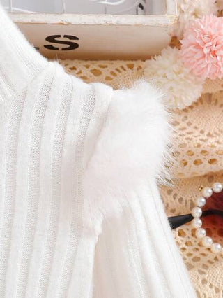 مجموعة لطفلة: تي شيرت بأكمام طويلة ذو ياقة عالية بسيط + تنورة مكسرة مزينة بفيونكة ، مناسبة للخروجات