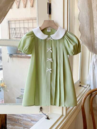 SHEIN فستان صيفي للفتاة الصغيرة مزين بياقة بيتر بان الخضراء الجميلة والريشة قصير الأكمام