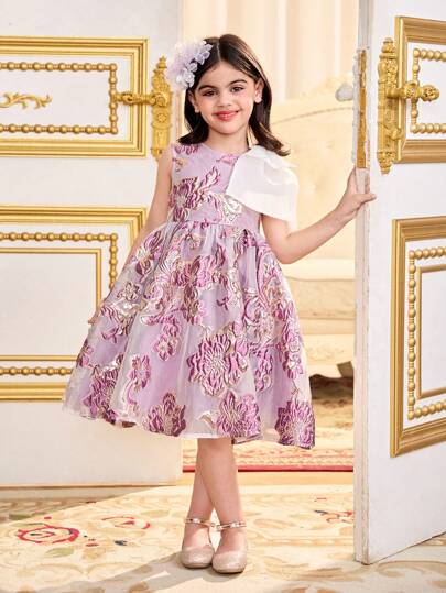 SHEIN فستان كعكة بقصة A مع فيونكة بيضاء كبيرة ثلاثية الأبعاد وتصميم جاكارد متباين، بأسلوب رمضاني مطابق للعائلة في العطلات، عتيق وجميل وأنيق وعصري، للحفلات، أميرة رائعة، أم وابنة وأخوات متطابقة.