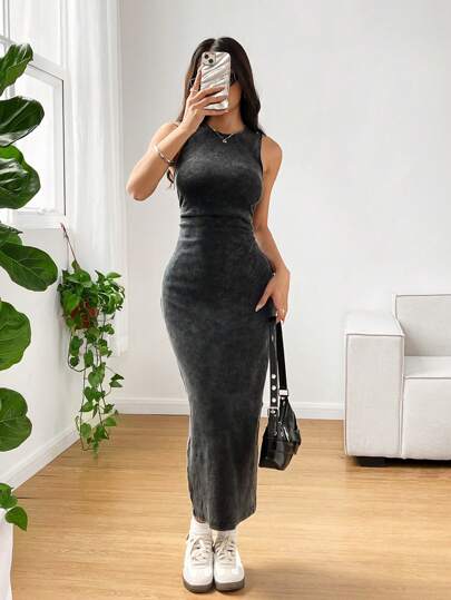 SHEIN EZwear فستان ضيق بأسلوب مشوه مغسول بالحمض بياقة مستديرة بدون أكمام