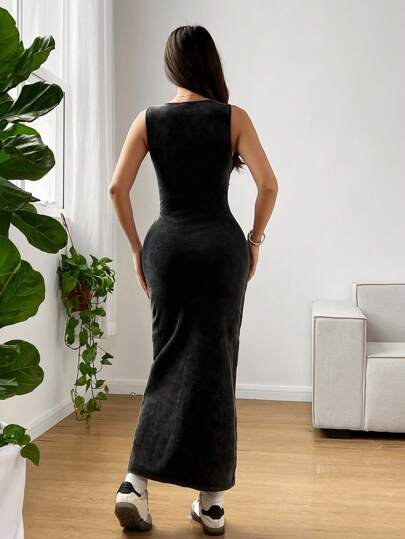 SHEIN EZwear فستان ضيق بأسلوب مشوه مغسول بالحمض بياقة مستديرة بدون أكمام