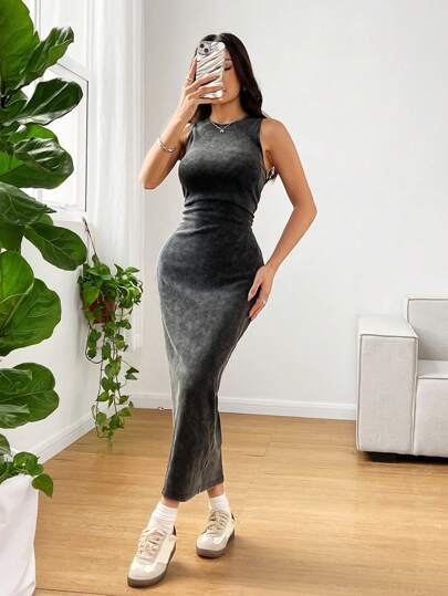 SHEIN EZwear فستان ضيق بأسلوب مشوه مغسول بالحمض بياقة مستديرة بدون أكمام