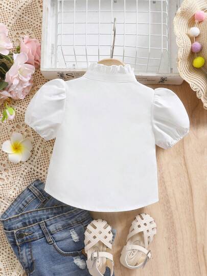 SHEIN قميص أبيض قصير الأكمام مريح للبنات الصغار ، صيفي
