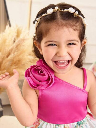 SHEIN فستان منسوج بدون أكمام للبنات الصغار مزين بطبعات ثلاثية الأبعاد وطباعة زهرية، مع حافة مموجة، للربيع/الصيف