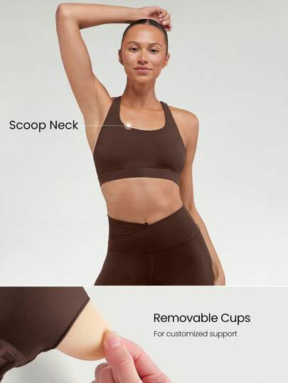 GLOWMODE حمالة صدر رياضية مع أشرطة متقاطعة من FeatherFit™