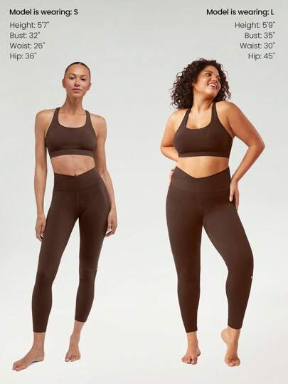 GLOWMODE حمالة صدر رياضية مع أشرطة متقاطعة من FeatherFit™