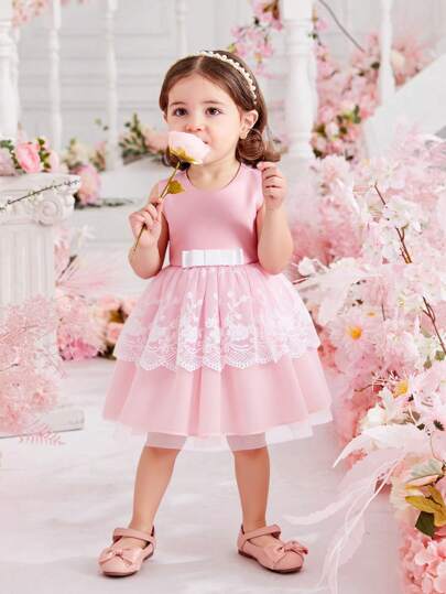 فساتين بيبي Glamorique Kids فستان أبيض أنيق مرصع بالدانتيل بدون أكمام مناسب للأطفال والبنات الصغار، للحفلات والعطلات والزفاف والصيف