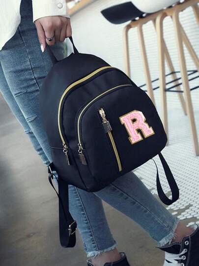 حقيبة ظهر نسائية من مادة النايلون عصرية، مطرزة بحرف من A إلى Z على منشفة وردية، تصميم أنيق متعدد الوظائف، إغلاق بسحاب، سعة كبيرة مع جيوب متعددة، مناسبة للطالبات والفتيات الصغيرات في المدارس الابتدائية والثانوية، مناسبة للمدرسة والسفر وكهدايا عيد الميلاد و