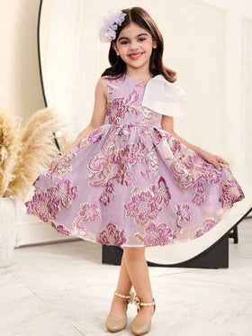 SHEIN فستان كعكة بقصة A مع فيونكة بيضاء كبيرة ثلاثية الأبعاد وتصميم جاكارد متباين، بأسلوب رمضاني مطابق للعائلة في العطلات، عتيق وجميل وأنيق وعصري، للحفلات، أميرة رائعة، أم وابنة وأخوات متطابقة.