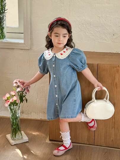 SHEIN Genkimix Kids فستان جينز كاجوال أنيق للفتاة الصغيرة، طويل الأكمام ذو أكمام منتفخة، صدر أحادي، قبة بيتر بان