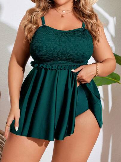 SHEIN Swim Curve مجموعة بدلة سباحة من قطعتين (توب وسروال) للمرأة ذات الحجم الكبير، بحمالات رفيعة، بطراز لون أحادي، طراز عطلة عادي، مناسب للشاطئ والعطلات الصيفية