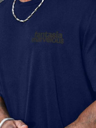 ملابس رجالي Manfinity Homme مجموعتان للرجال ذوي الحجم الكبير، بلوزة تي شيرت بياقة مستديرة وأكمام قصيرة مع شورت، بنمط طباعة حرفي ، طقم رجالي كاجوال مكون من 2 قطع