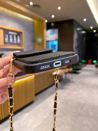طقم واحد حقيبة كتف جلدية بنمط جلد ناعم بسلسلة + كفر هاتف مثقوب بحافة مستقيمة مضاد للسقوط متوافق مع أجهزة أبل/ ريدمي/ أوبو/ فيفو/ ترانس شيون
