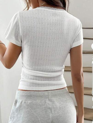 Zielony تي شيرت نسائي كاجوال أبيض ضيق مع أكمام قصيرة مخرم بتصميم دانتيل حلو