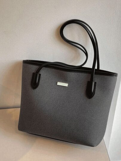 حقيبة كتف ذات سعة كبيرة وتصميم عصري متعدد الاستخدامات، مزينة بنقشات حرفية، مناسبة للعمل والتنقل والتسوق والمناسبات والحفلات. حقيبة عملية للسيدات، حقيبة يد أساسية للجامعة